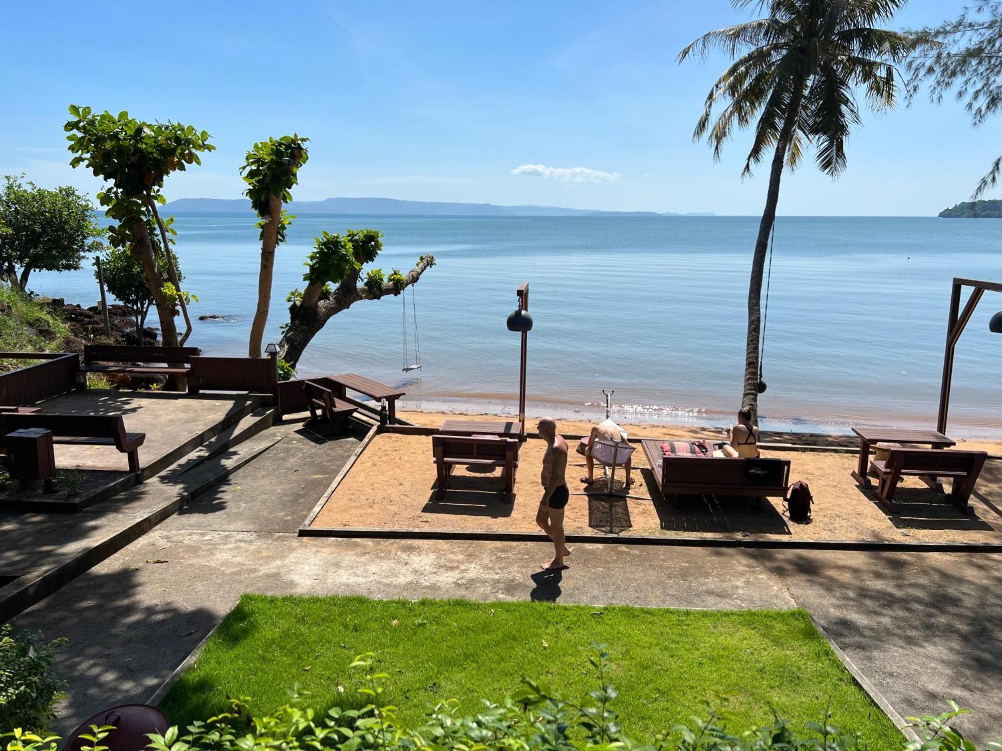 Koh Mak Buri Hut Natural Resort Экстерьер фото