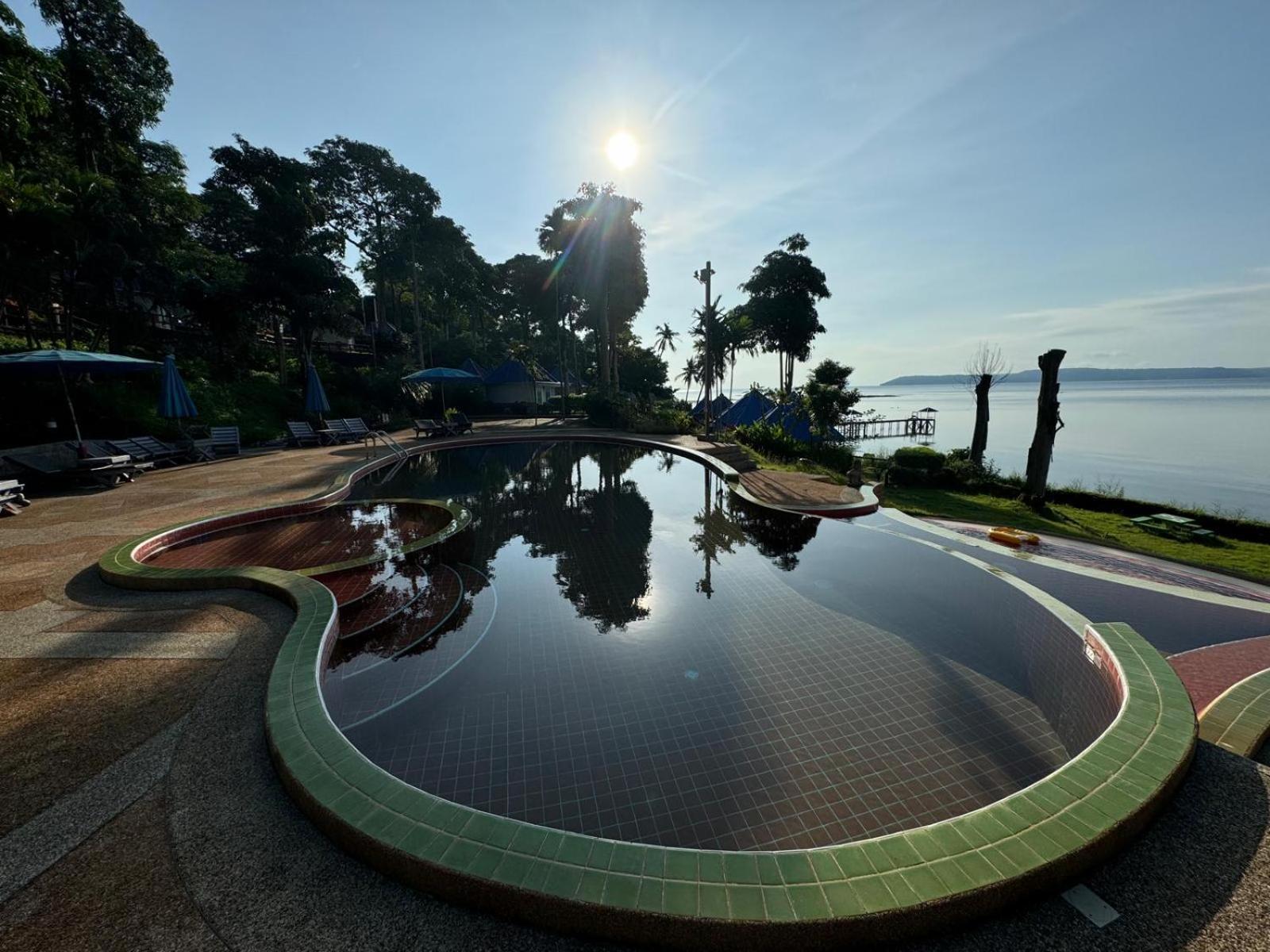 Koh Mak Buri Hut Natural Resort Экстерьер фото