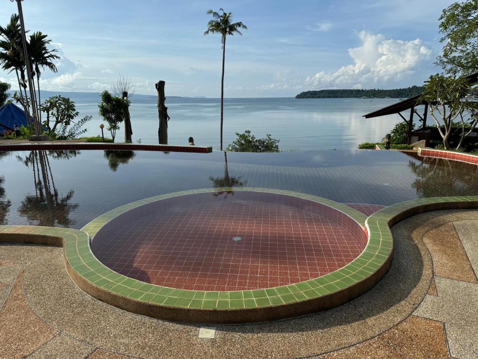 Koh Mak Buri Hut Natural Resort Экстерьер фото